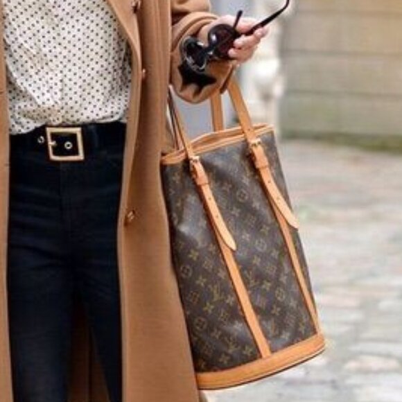 💎✨AUTHENTIC✨💎Louis Vuitton Bucket GM - Picture 1 of 9